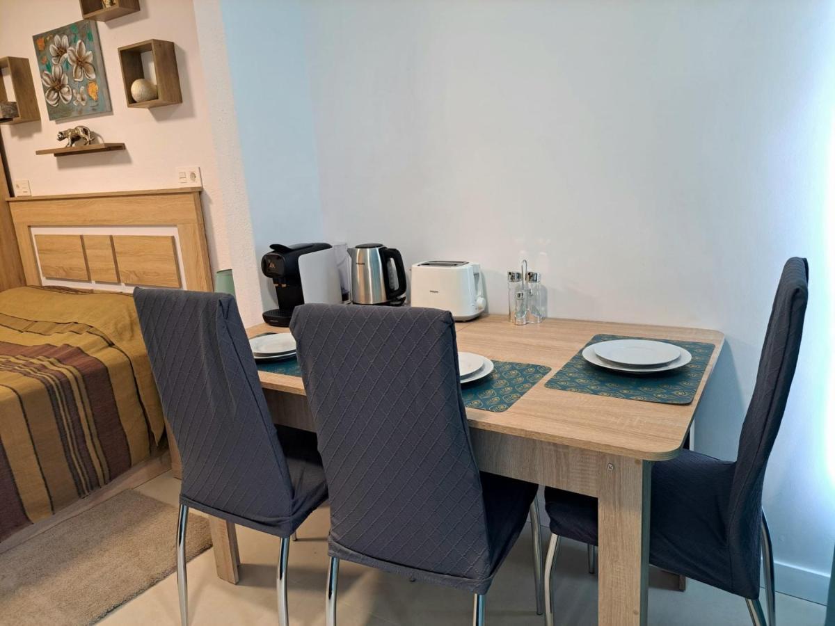 Comfortable Studio With Sea View Leilighet Benidorm Eksteriør bilde